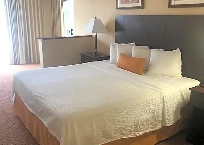 Princess Bayside Hotel 2*